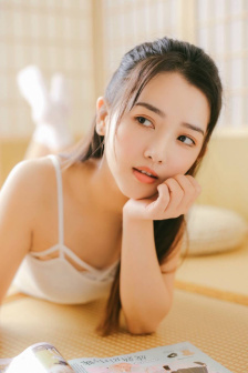 新婚女教师被校长